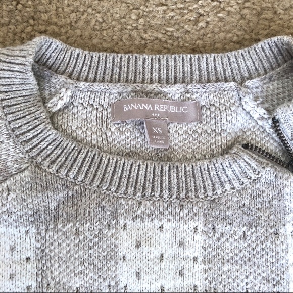 Banana republic cozy sweater - Picture 2 of 4